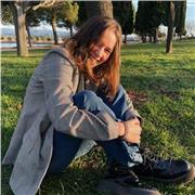 Estudiante de medicina, que quiere enseñar distintas materias